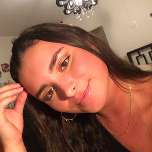 Meet your Posher, Mariela